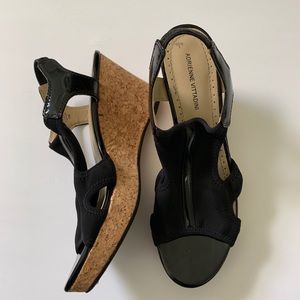 Adrienne Vittadini | Black Wedges